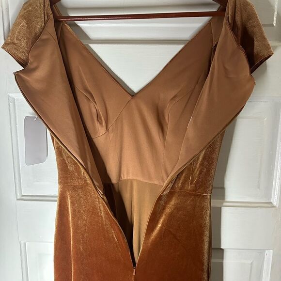 NWTs Dessy Group Velvet Capped Sleeve Dress Size XS - Picture 10 of 12